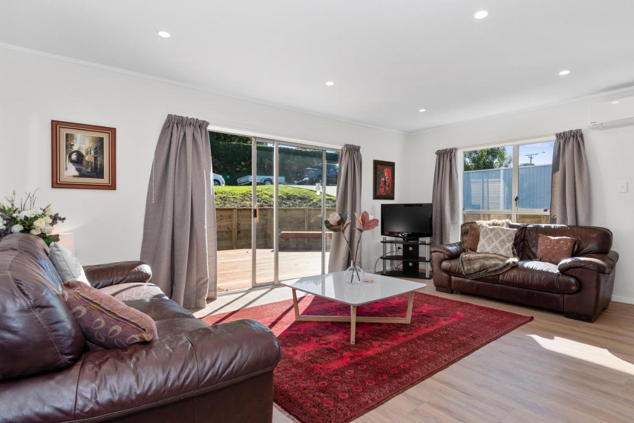 Styley On Briarley Unit 1 Villa ตาอูรังกา ภายนอก รูปภาพ
